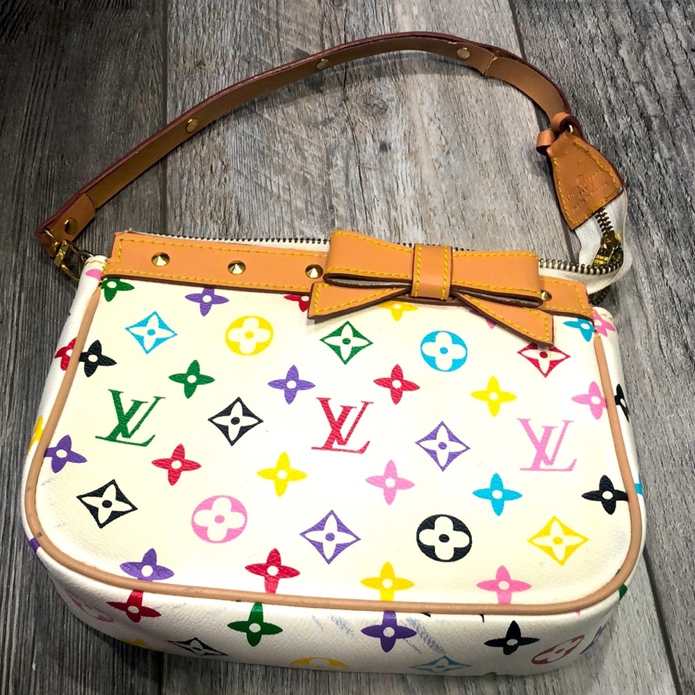 Faux Louis Vuitton hand bag